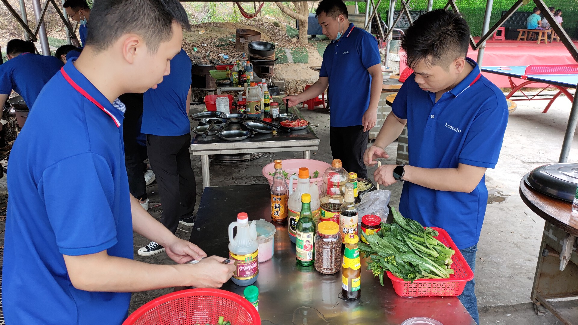 松湖騎行，穿樹飛花；農(nóng)家休閑，擁抱自然